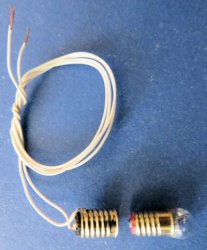 Pea Bulb Base Socket w/wire Lead